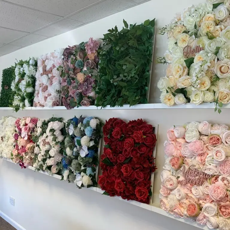 Read more about the article Flower Wall Decor – Flower Wall Panels or Fabric Backed Flower Walls?
