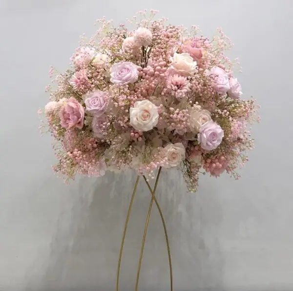 pink and lilac centrepiece